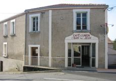 village_louin_06.jpg