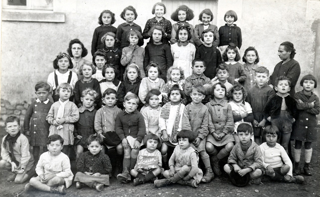 1945